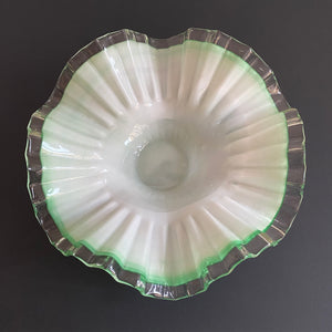Green Victoria Frill Dish