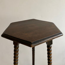 Charger l&#39;image dans la galerie, Dutch Bobbin Stand
