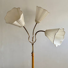 Load image into Gallery viewer, Swedish Floor Lamp
