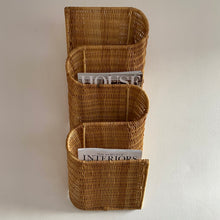 Charger l&#39;image dans la galerie, Wavy Wicker Magazine Rack
