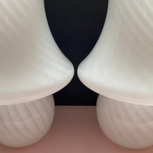 Load image into Gallery viewer, Murano Vetri Mushroom Lamps

