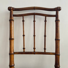 Charger l&#39;image dans la galerie, Faux Bamboo Chair
