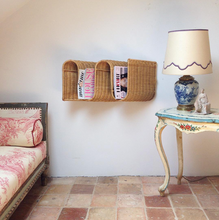 Charger l&#39;image dans la galerie, Wavy Wicker Magazine Rack
