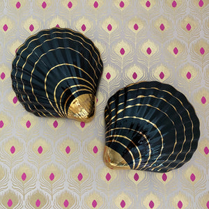 Black Shell Wall Vases